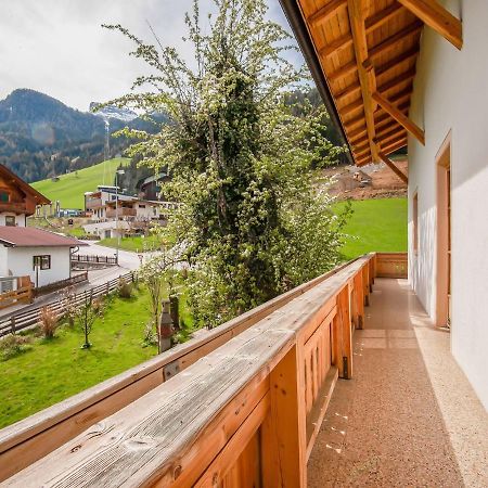 Attractive Apartment In Hainzenberg With Ski Room 外观 照片
