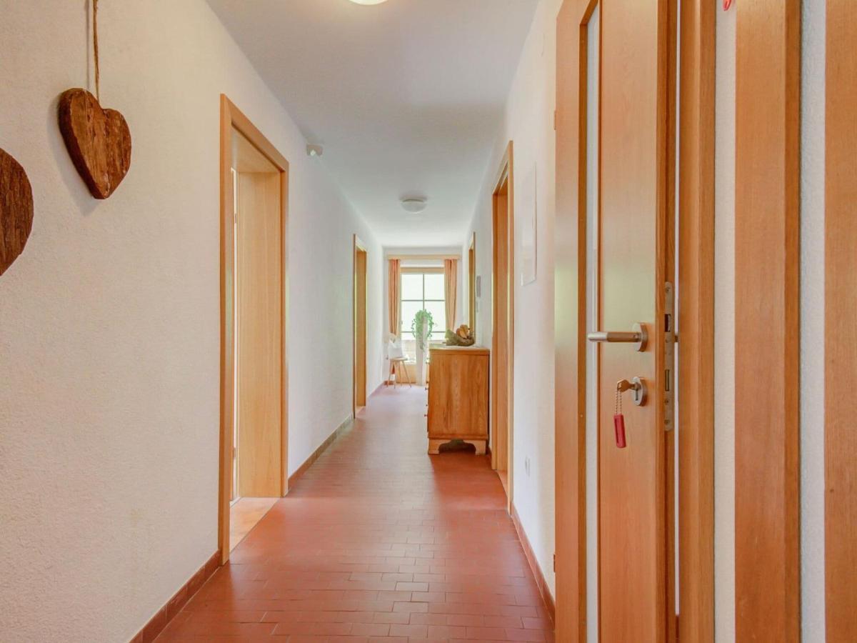 Attractive Apartment In Hainzenberg With Ski Room 外观 照片