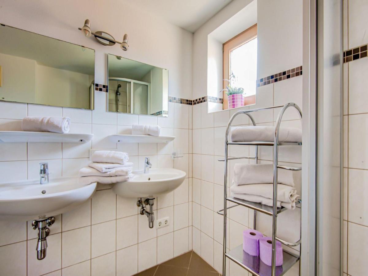 Attractive Apartment In Hainzenberg With Ski Room 外观 照片