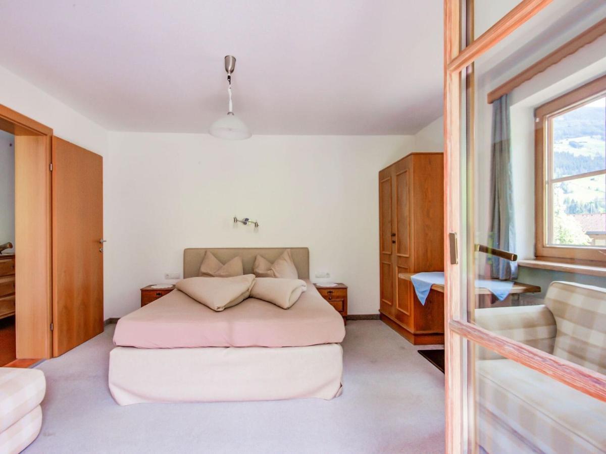 Attractive Apartment In Hainzenberg With Ski Room 外观 照片
