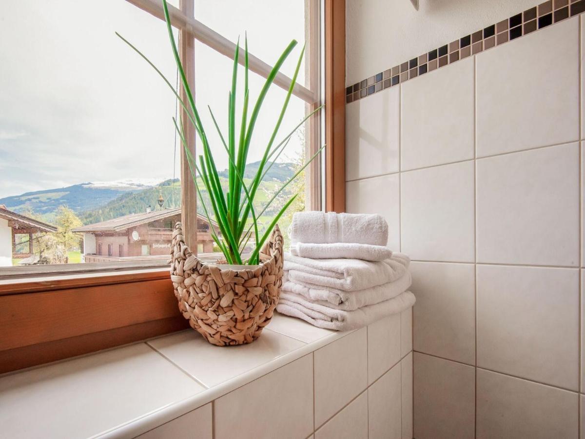 Attractive Apartment In Hainzenberg With Ski Room 外观 照片