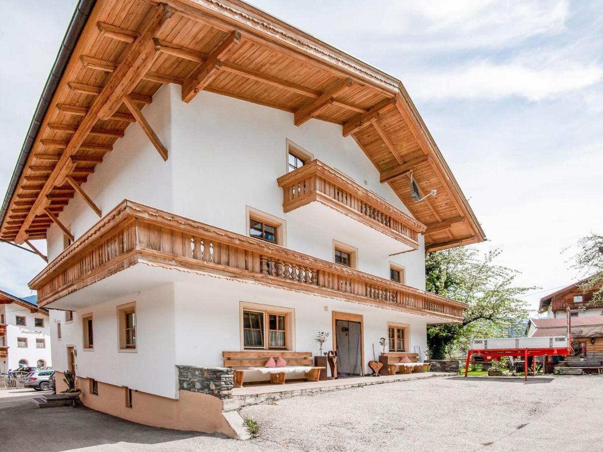 Attractive Apartment In Hainzenberg With Ski Room 外观 照片